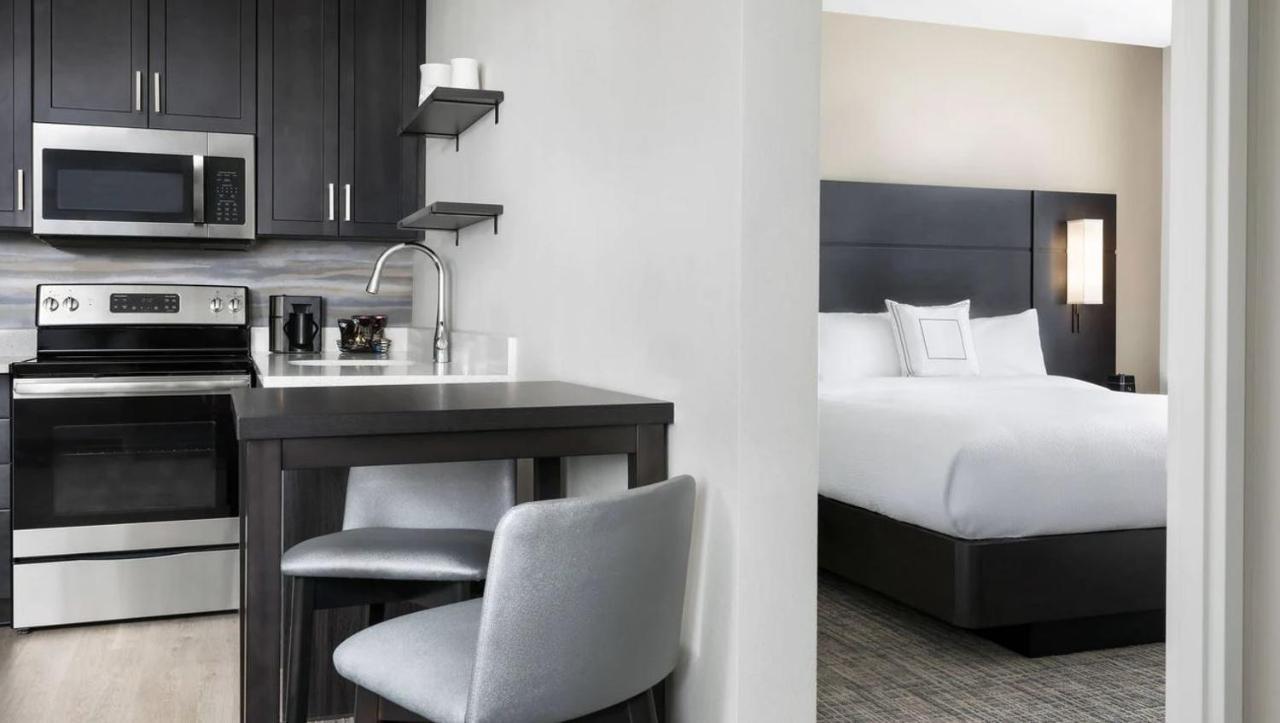 Residence Inn By Marriott New Haven Hamden Bagian luar foto